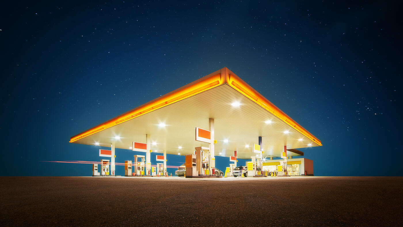 picture of a gas station